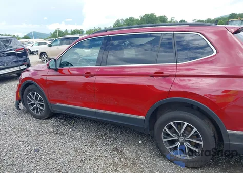 2018 Volkswagen Tiguan 2.0T Se/2.0T Sel z USA, uszkodzony, nr VIN 3VV2B7AX7JM197319